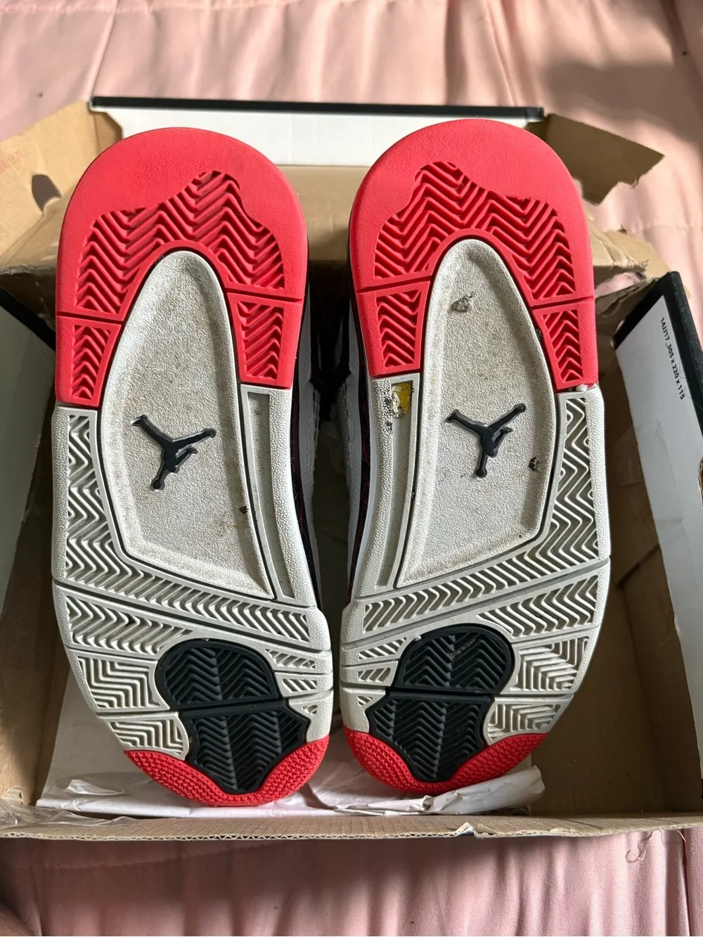 Jordan 4 Nostalgia size 7